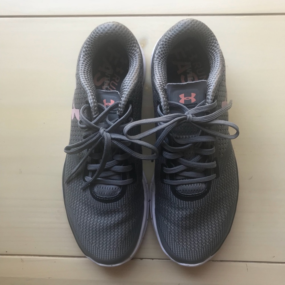 Under Armour Charged Lightning running shoes